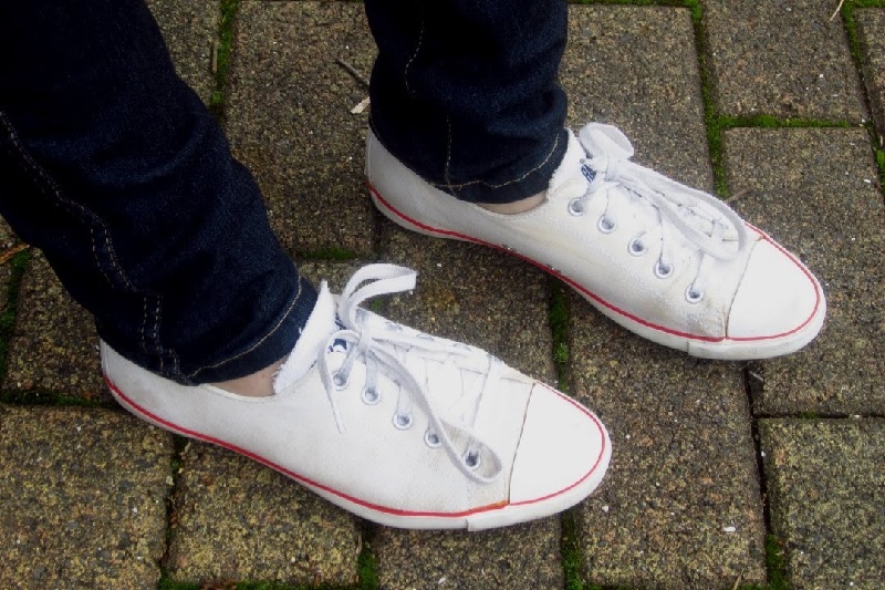 Jak czyścić trampki Converse: płótno, białe, czarne, zamsz i skóra